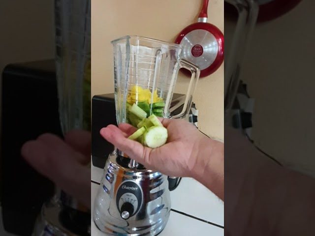 Beneficios del batido de apio, perejil, pepino y piña para una vida saludable