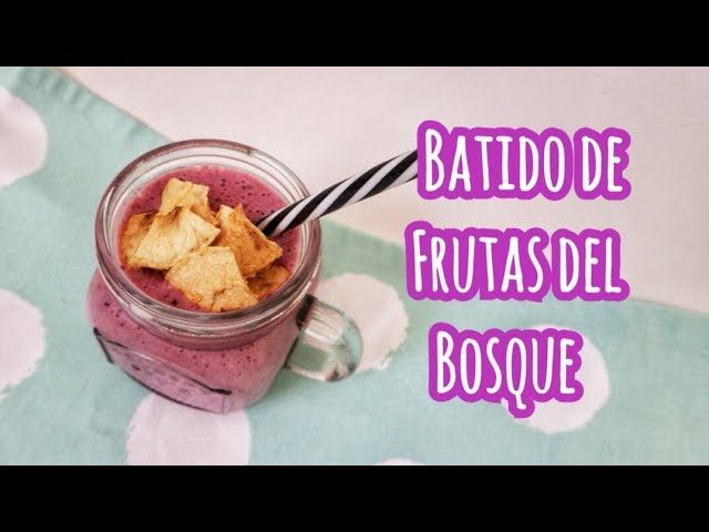 Receta fácil de batido de frutas del bosque para un desayuno saludable