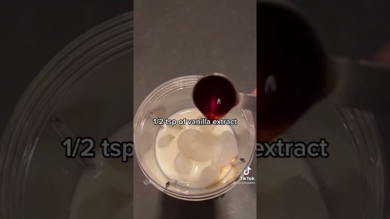 Cómo preparar un batido de vainilla al estilo Starbucks en casa