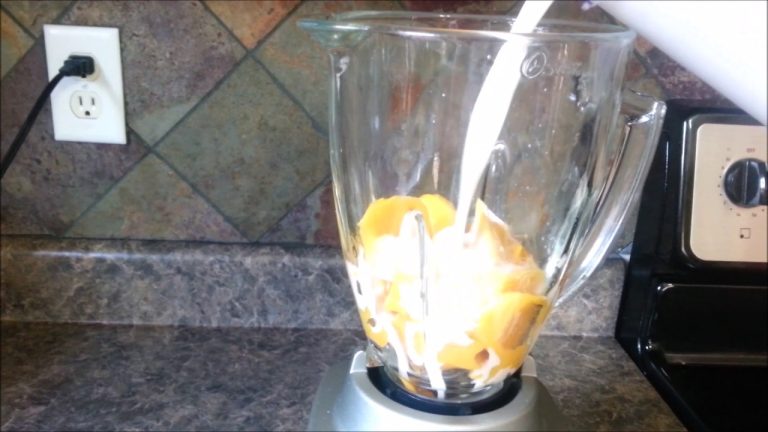 batido de mango con leche condensada