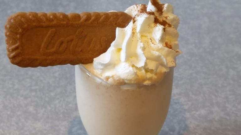 Cómo preparar un delicioso batido de lotus sin helado: receta fácil y saludable